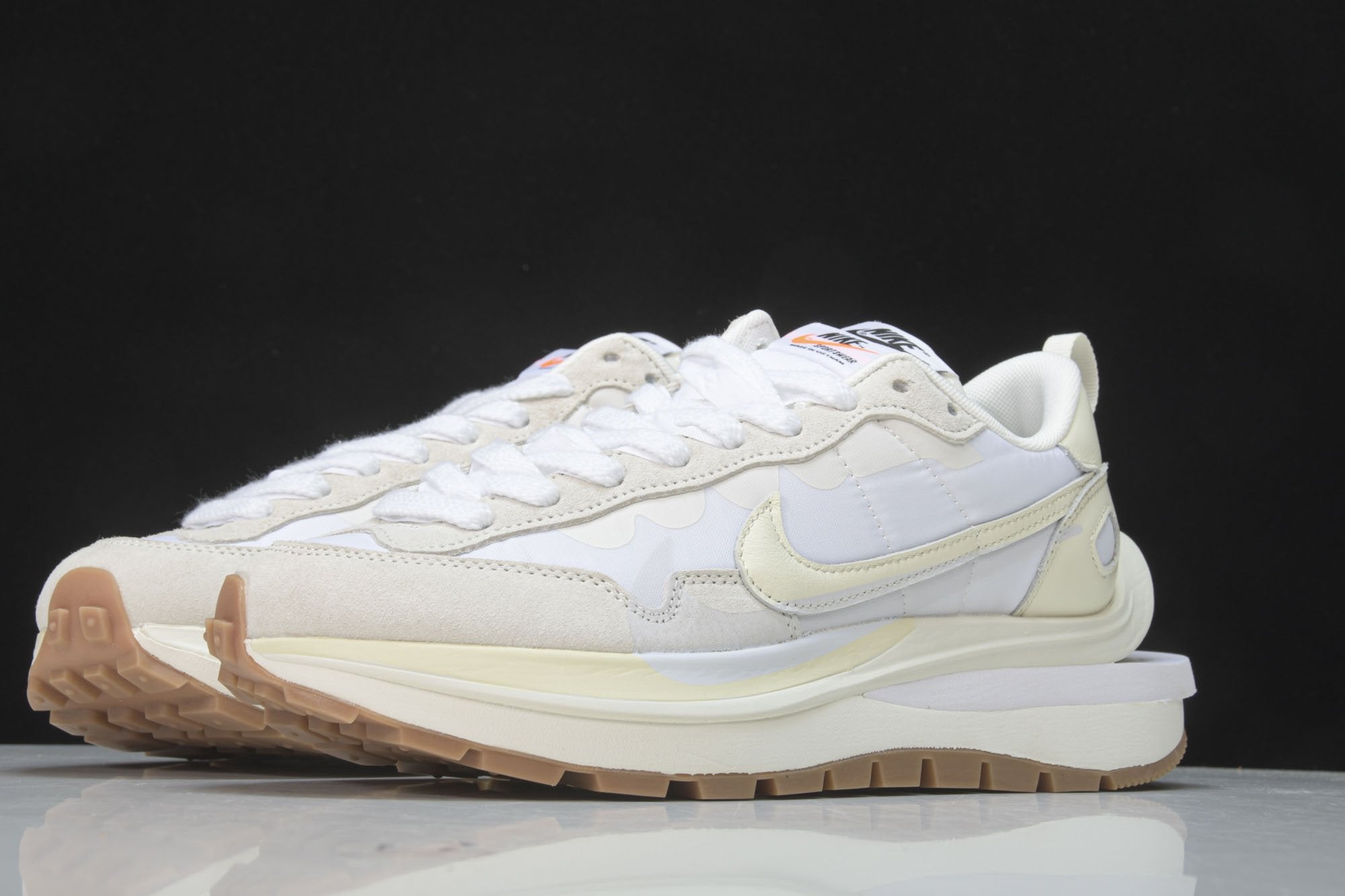 foot locker nike sacai