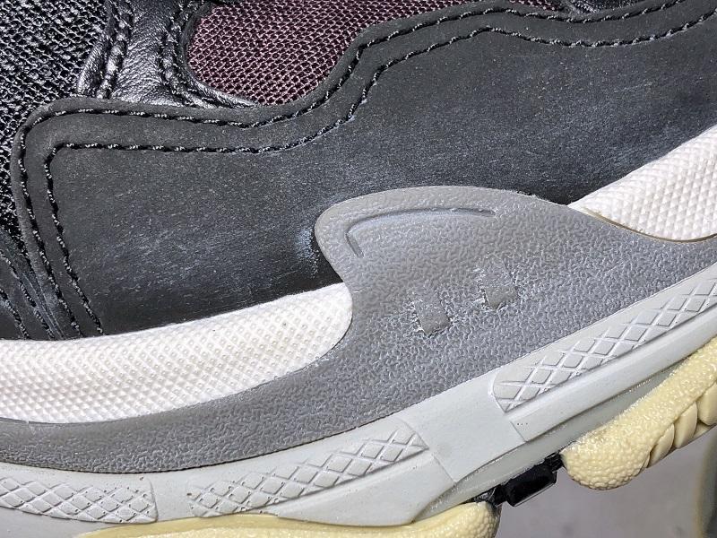 Triple S Sneaker "Burgundy"