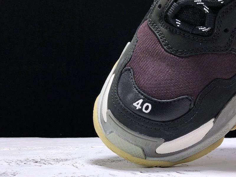 Triple S Sneaker "Burgundy"