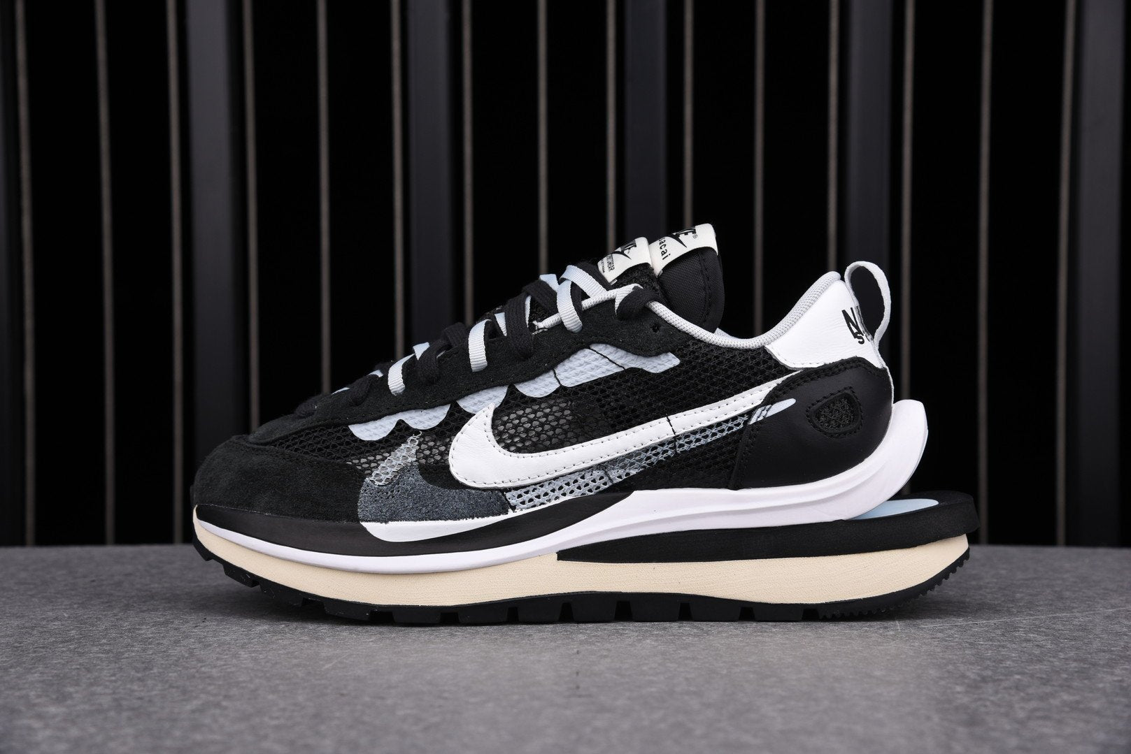 foot locker nike sacai