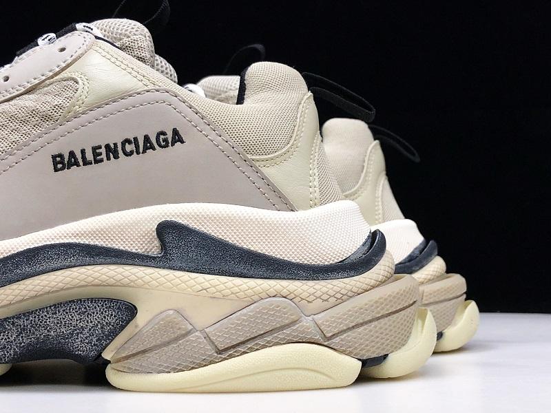 Triple S Sneaker "Beige Black"