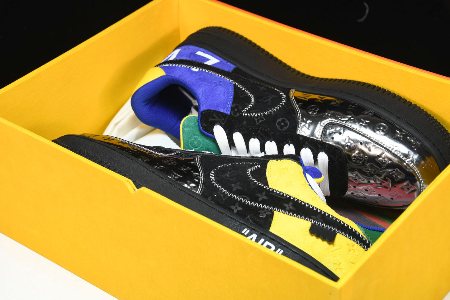 Louis Vuittоп x AF1 by Virgil Abloh 'Metallic Silver' (With Special Case)