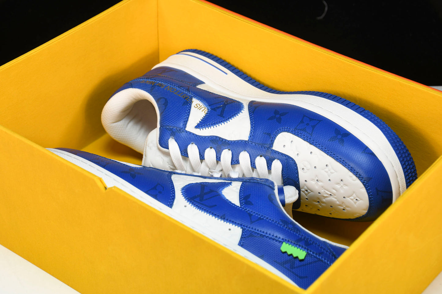 Louis Vuittоп x AF1 by Virgil Abloh 'White Blue' (With Special Case)