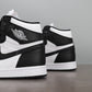 AJ1 Retro High Black White (2014)