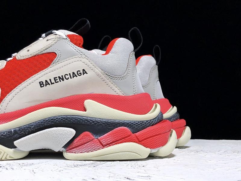 Triple S Sneaker "Grey Red"