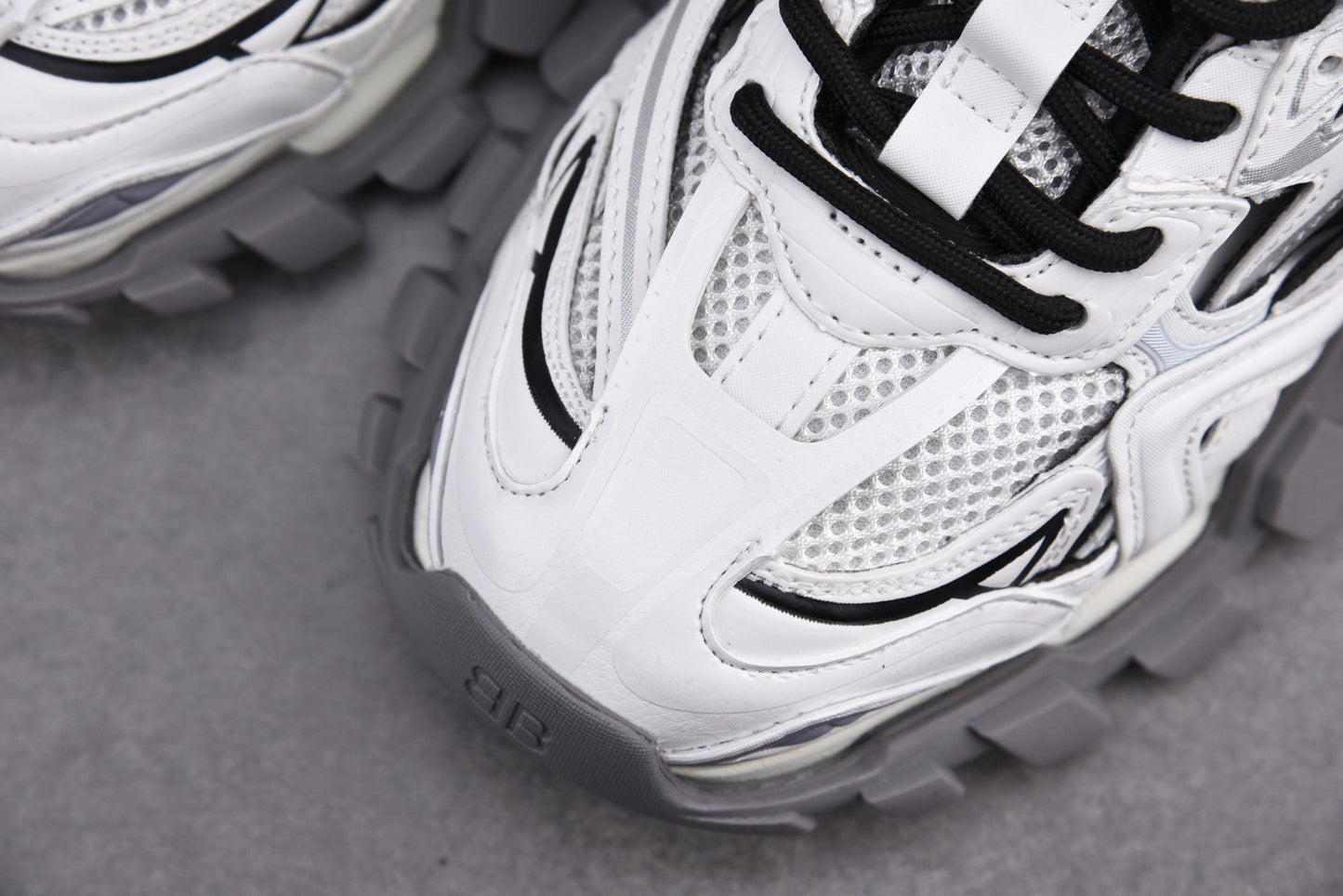 Track 2.0 Trainer 'Black White'