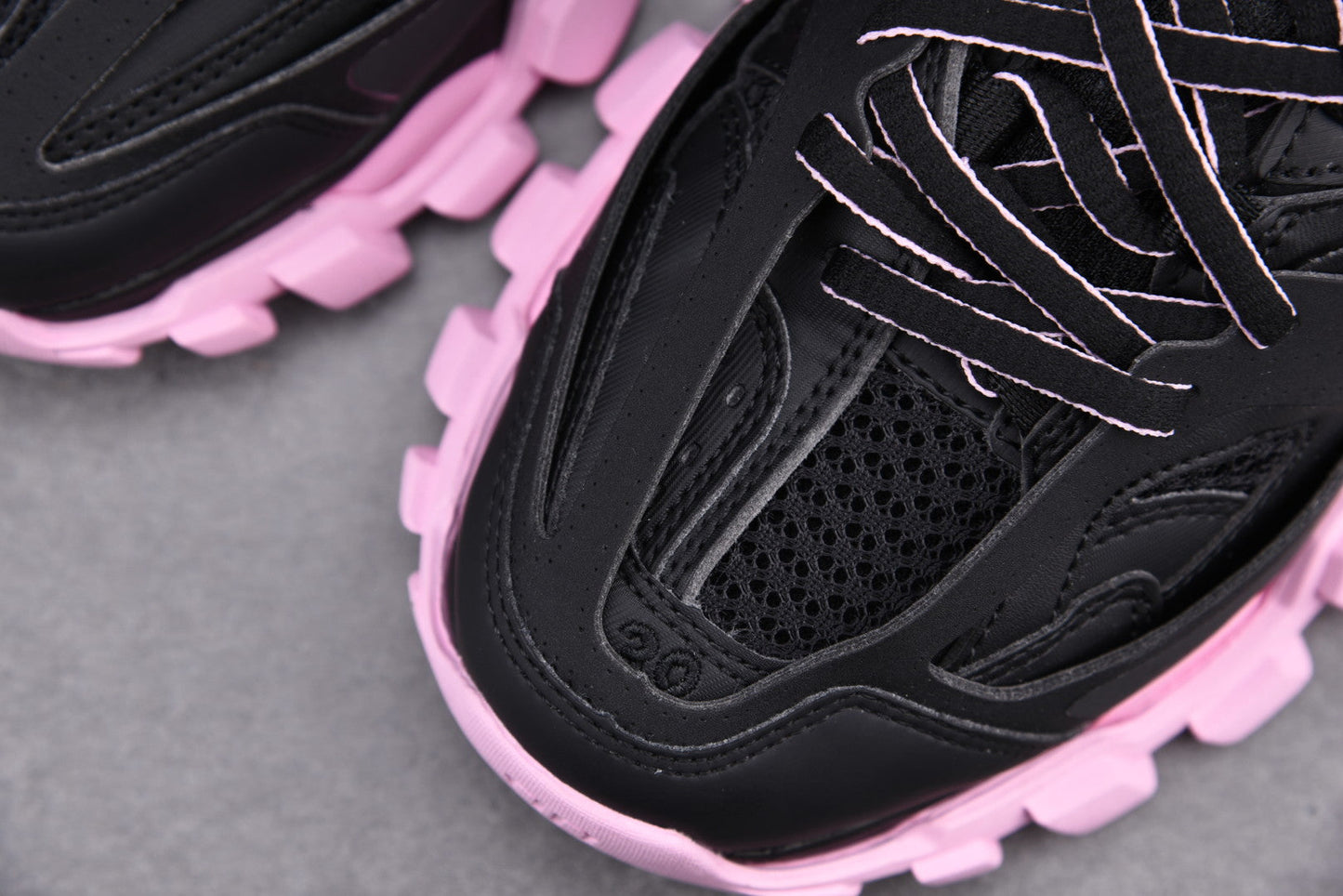 Track Trainer 'Black Pink'