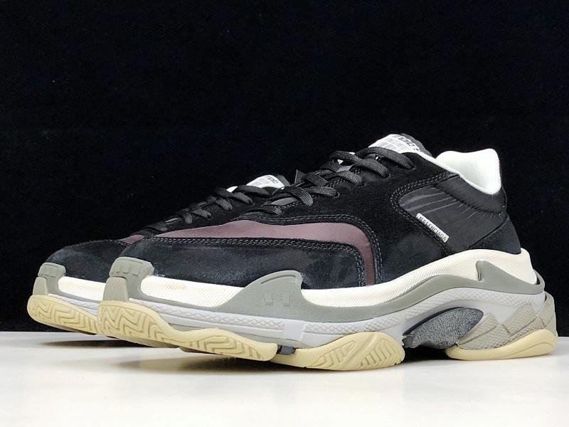 Triple S Sneaker "Bordeaux"
