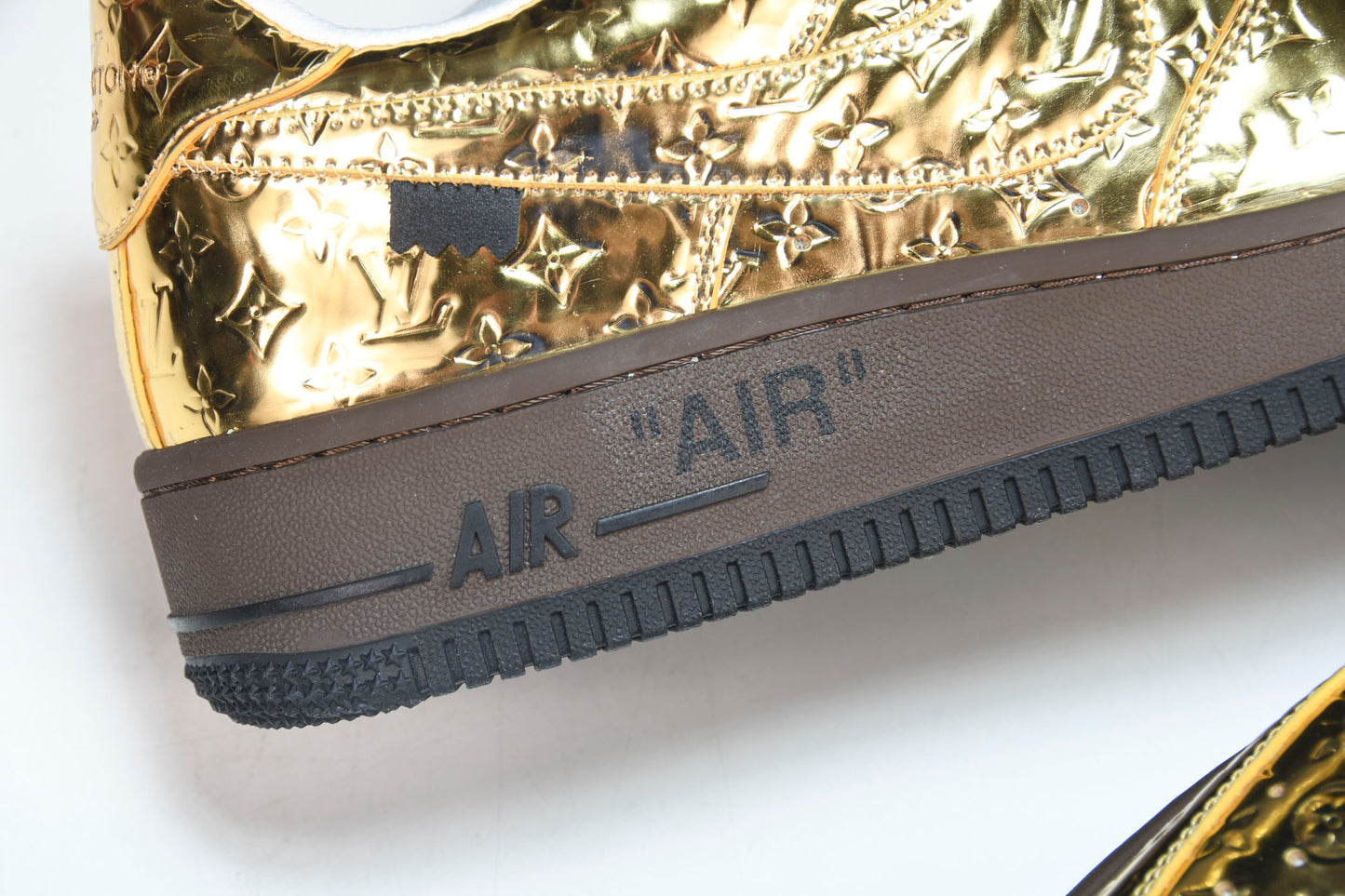 Louis Vuittоп x AF1 by Virgil Abloh 'Metallic Gold' (With Special Case)