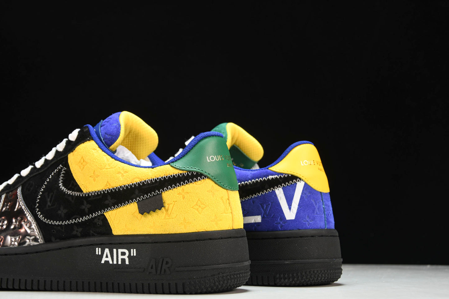 Louis Vuittоп x AF1 by Virgil Abloh 'Metallic Silver' (With Special Case)