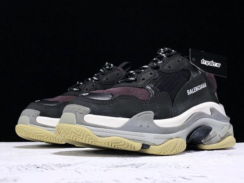 Triple S Sneaker "Burgundy"