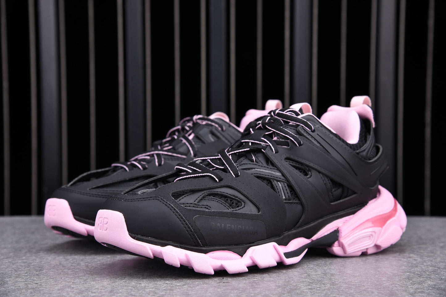 Track Trainer 'Black Pink'