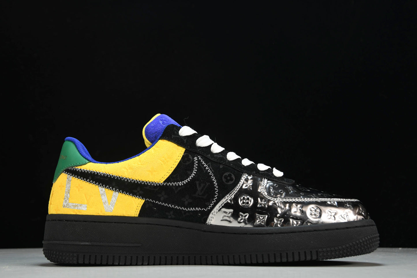 Louis Vuittоп x AF1 by Virgil Abloh 'Metallic Silver' (With Special Case)
