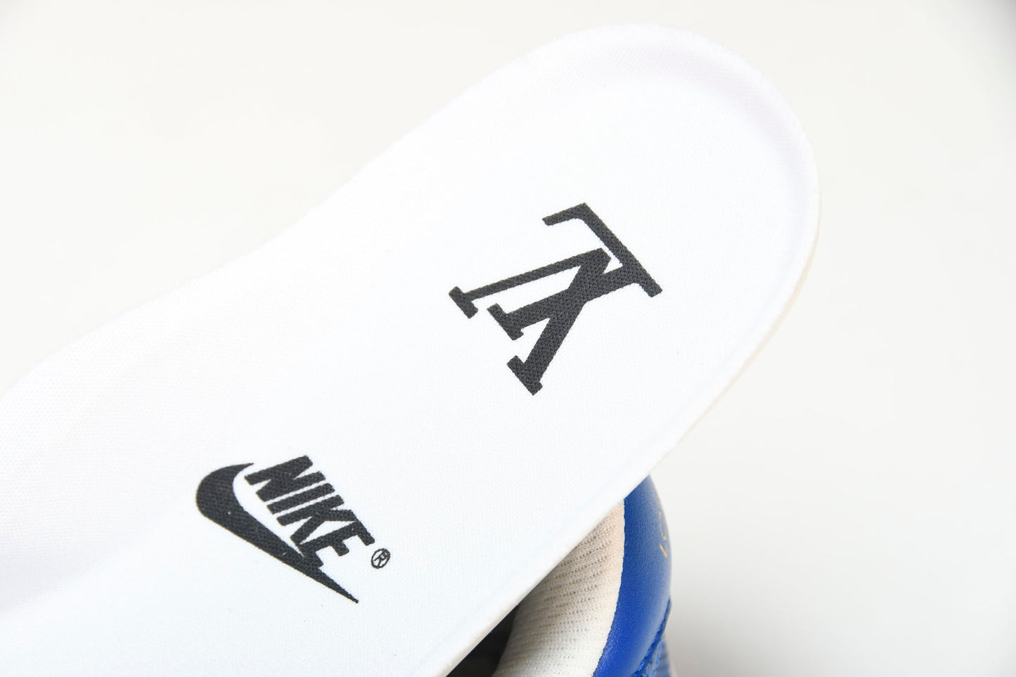 Louis Vuittоп x AF1 by Virgil Abloh 'White Blue' (With Special Case)
