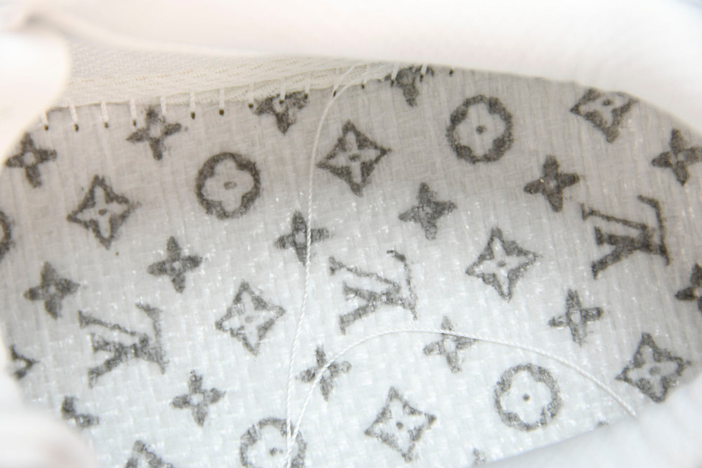 Louis Vuittоп x AF1 by Virgil Abloh 'White' (With Special Case)