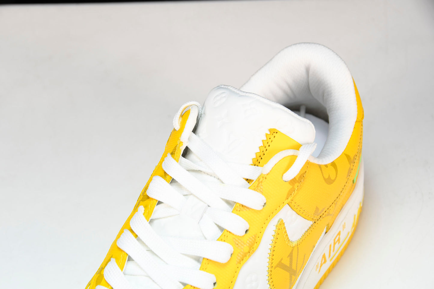 Louis Vuittоп x AF1 by Virgil Abloh 'Yellow' (With Special Case)