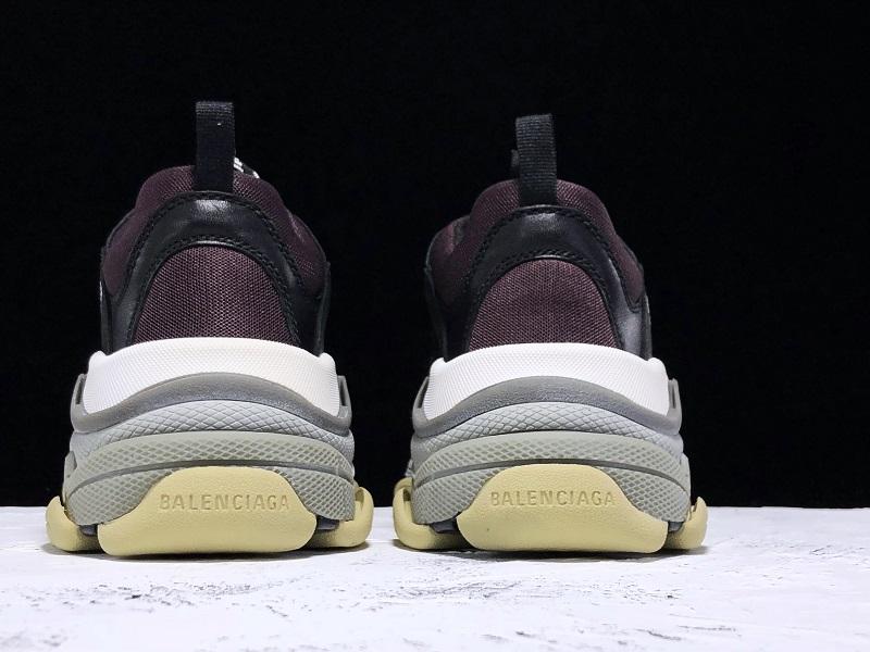 Triple S Sneaker "Burgundy"