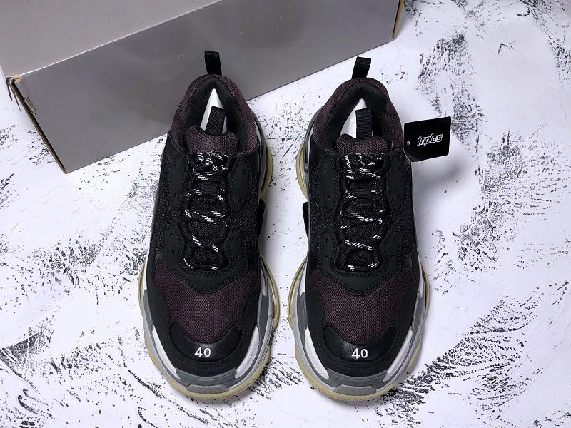 Triple S Sneaker "Burgundy"