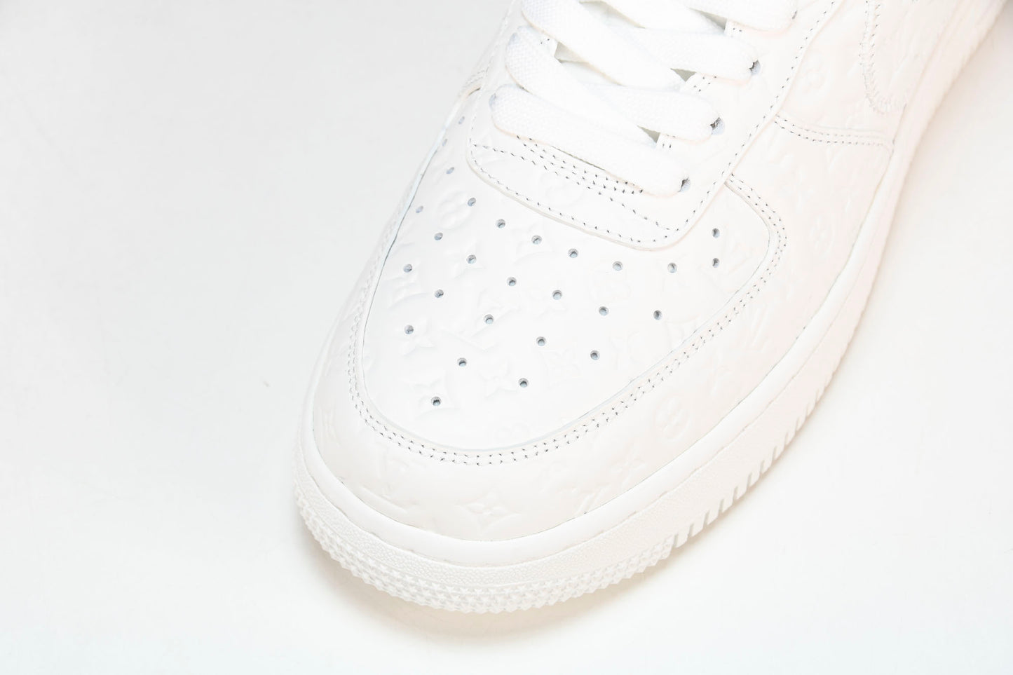 Louis Vuittоп x AF1 by Virgil Abloh 'White' (With Special Case)