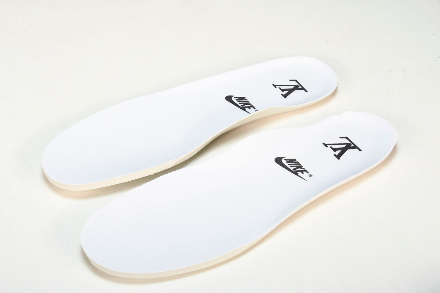 Louis Vuittоп x AF1 by Virgil Abloh 'White' (With Special Case)