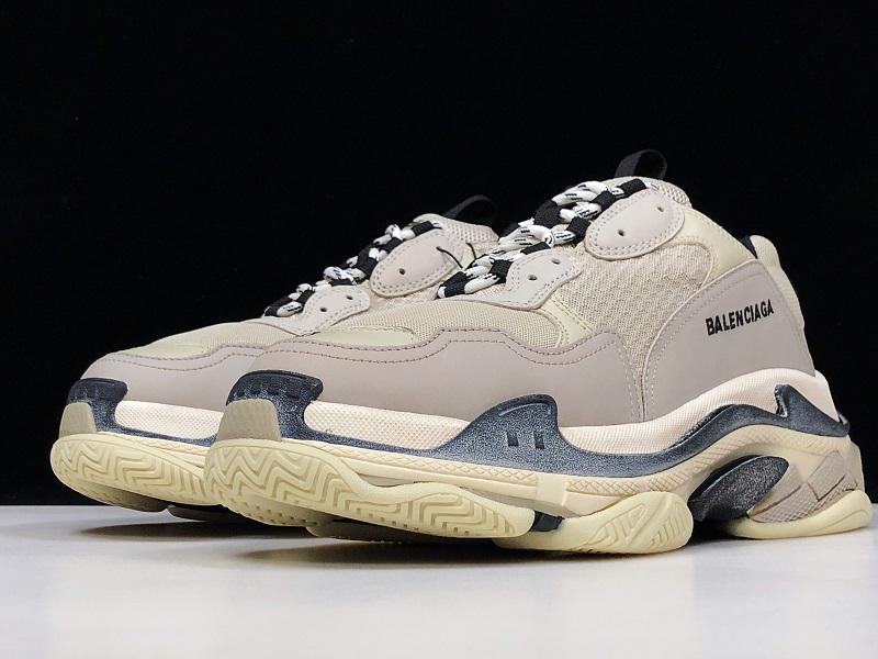 Triple S Sneaker "Beige Black"