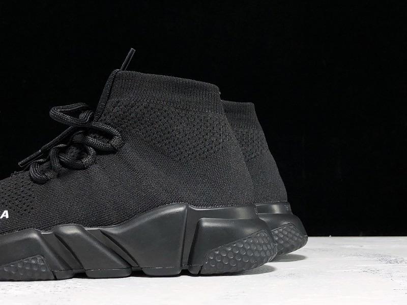 Speed Trainers “Triple Black Lace Up”