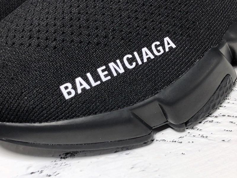 Speed Trainers “Triple Black Lace Up”