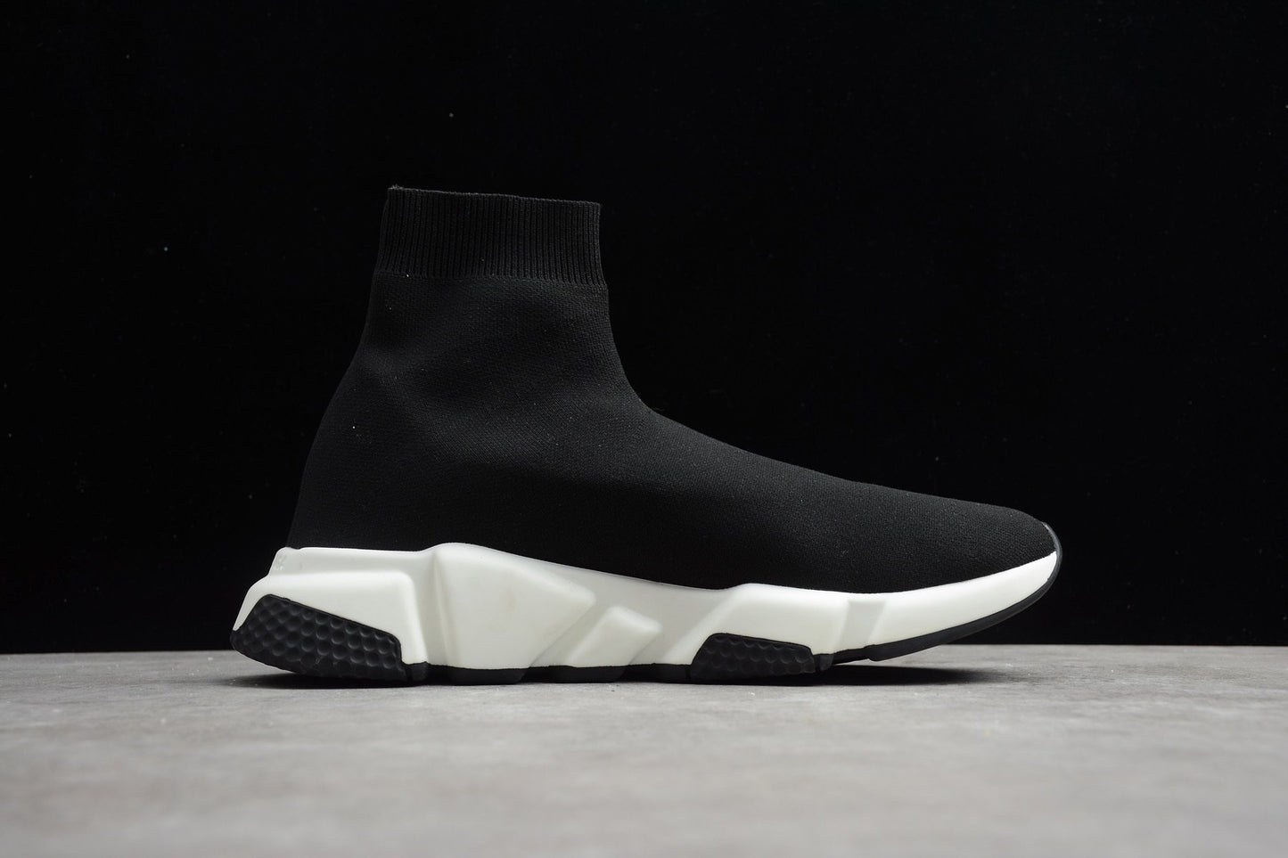 Speed Trainers “Graffiti Black”