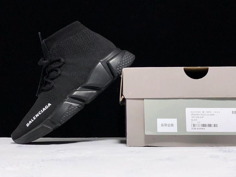 Speed Trainers “Triple Black Lace Up”
